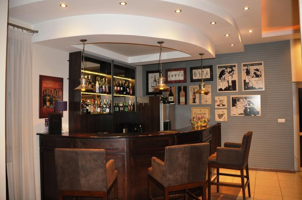 Park Na Wojskiego Bed & Breakfast Marki  Ngoại thất bức ảnh